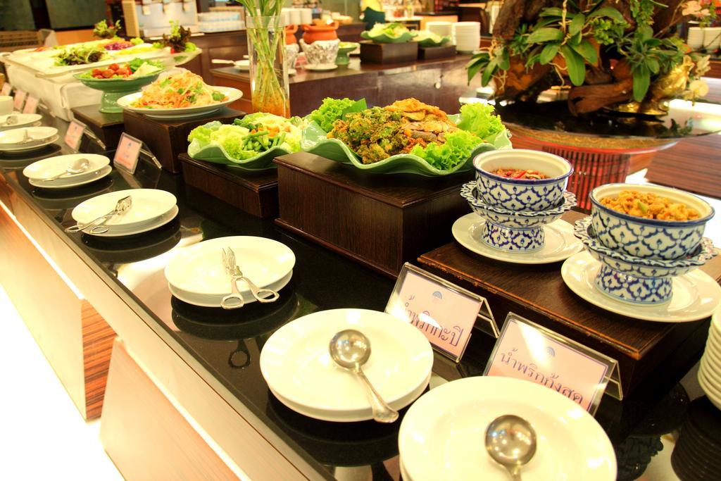 Grande Ville Hotel Bangkok Exteriör bild